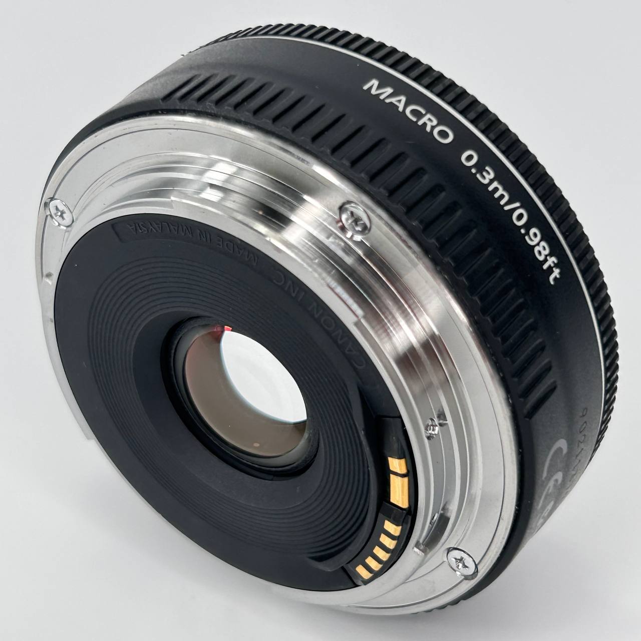 Canon EF 40mm f/2.8 STM