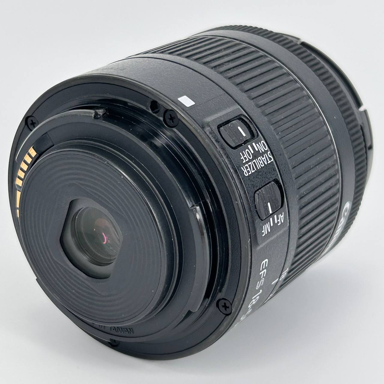 Canon EOS 200D + Obiettivo EF-S 18-55mm f/4-5.6 IS STM Kit