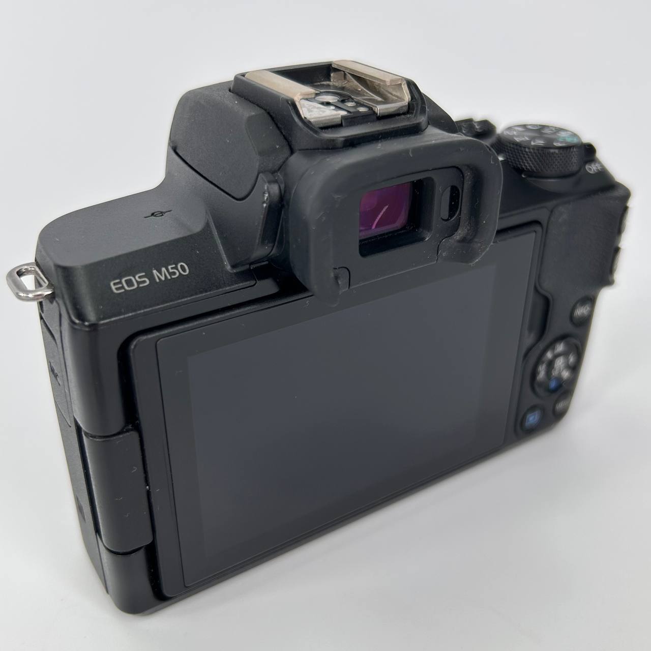 Canon EOS M50