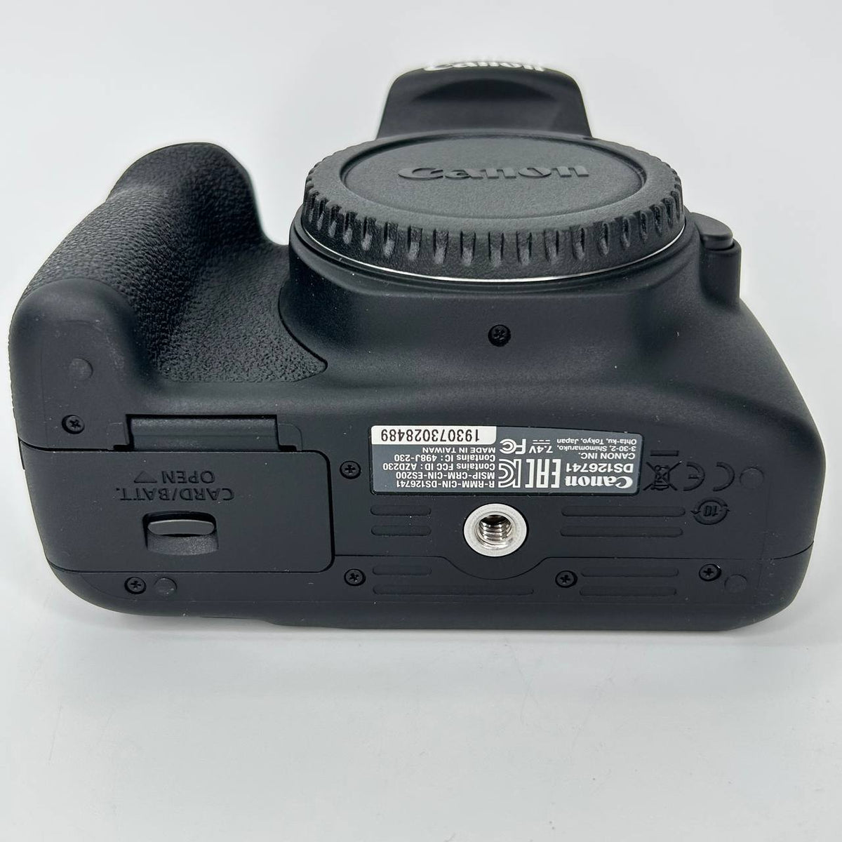 Canon EOS 2000D