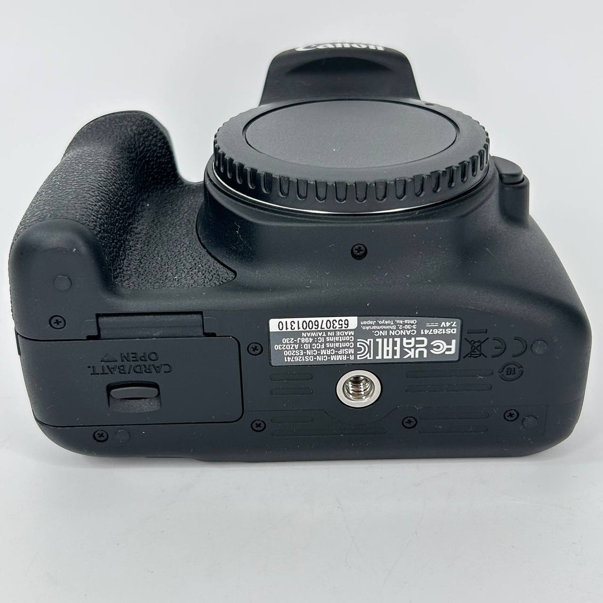 Canon EOS 2000D