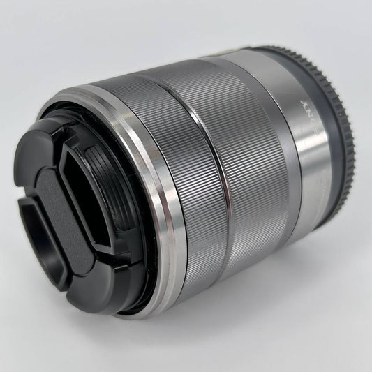 Sony E 18-55mm f/3.5-5.6 OSS