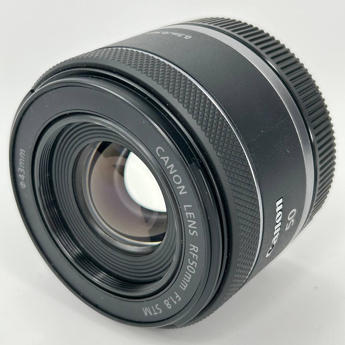 Canon RF 50mm f/1.8 STM