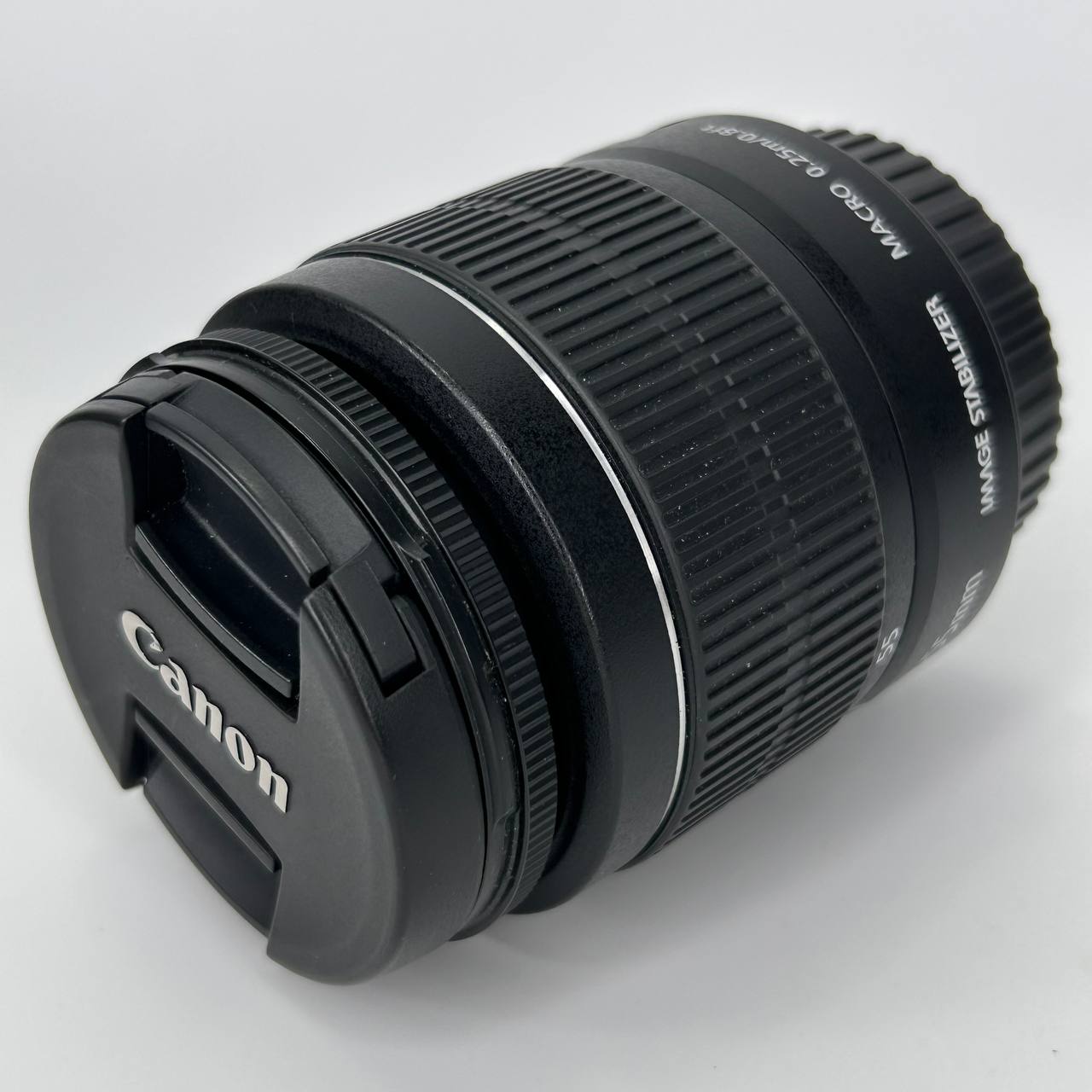 Canon EOS 2000D + Canon EF-S 18-55mm IS II Kit