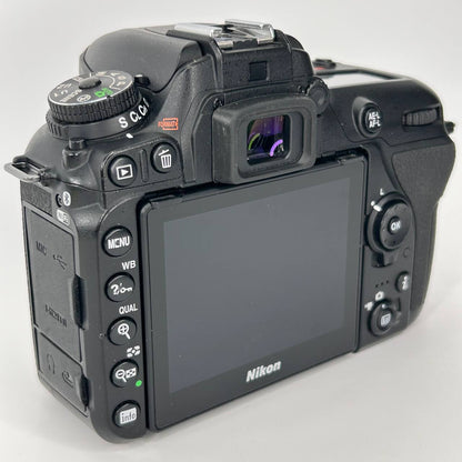 Nikon D7500