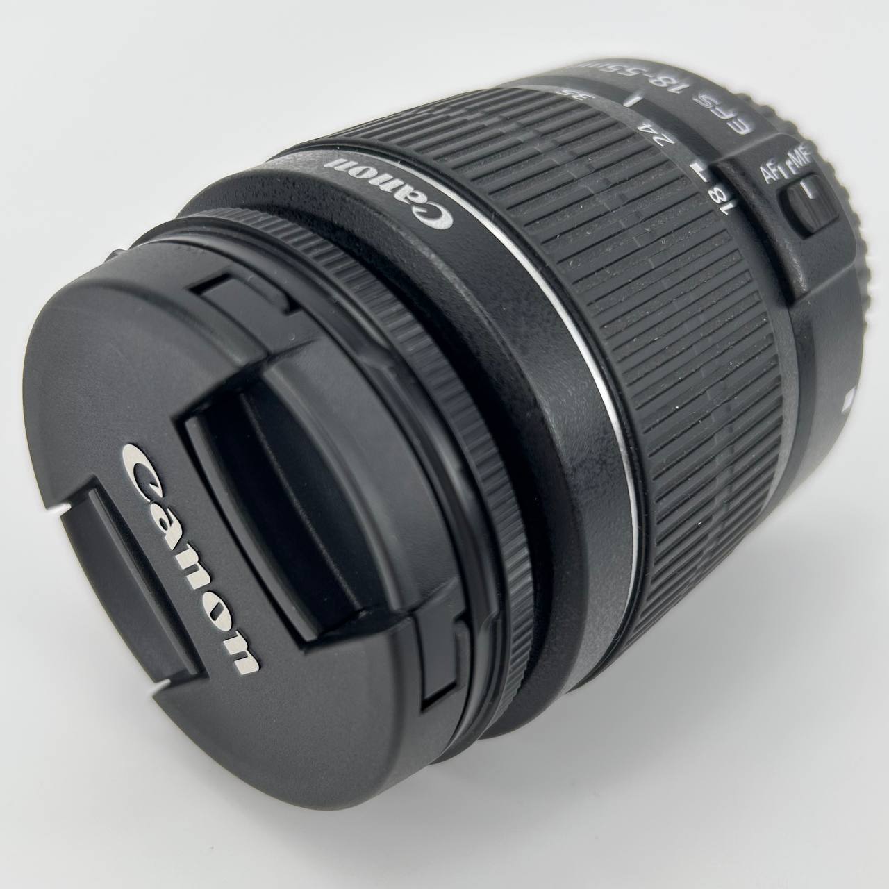 Canon EOS 2000D EF-S 18-55 III Kit