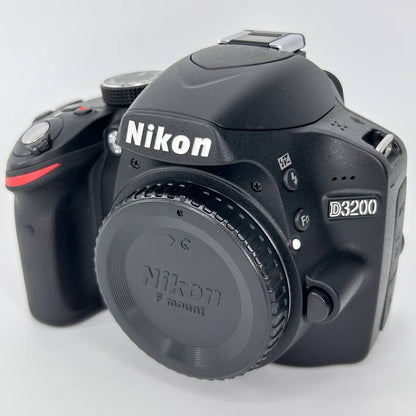 Nikon D3200 Kit + AF-S DX 18-55 VR II
