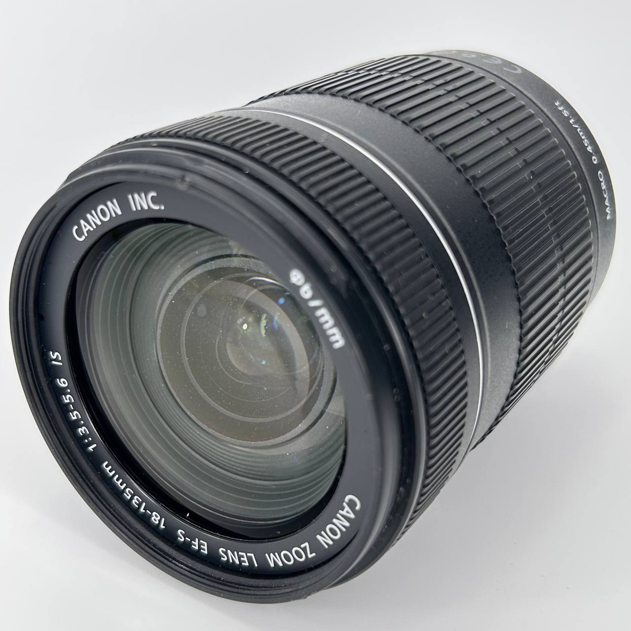 Canon EF-S 18-135mm f/3.5-5.6 IS