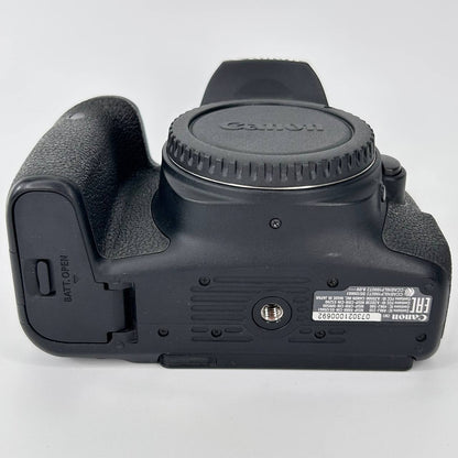 Canon EOS 800D