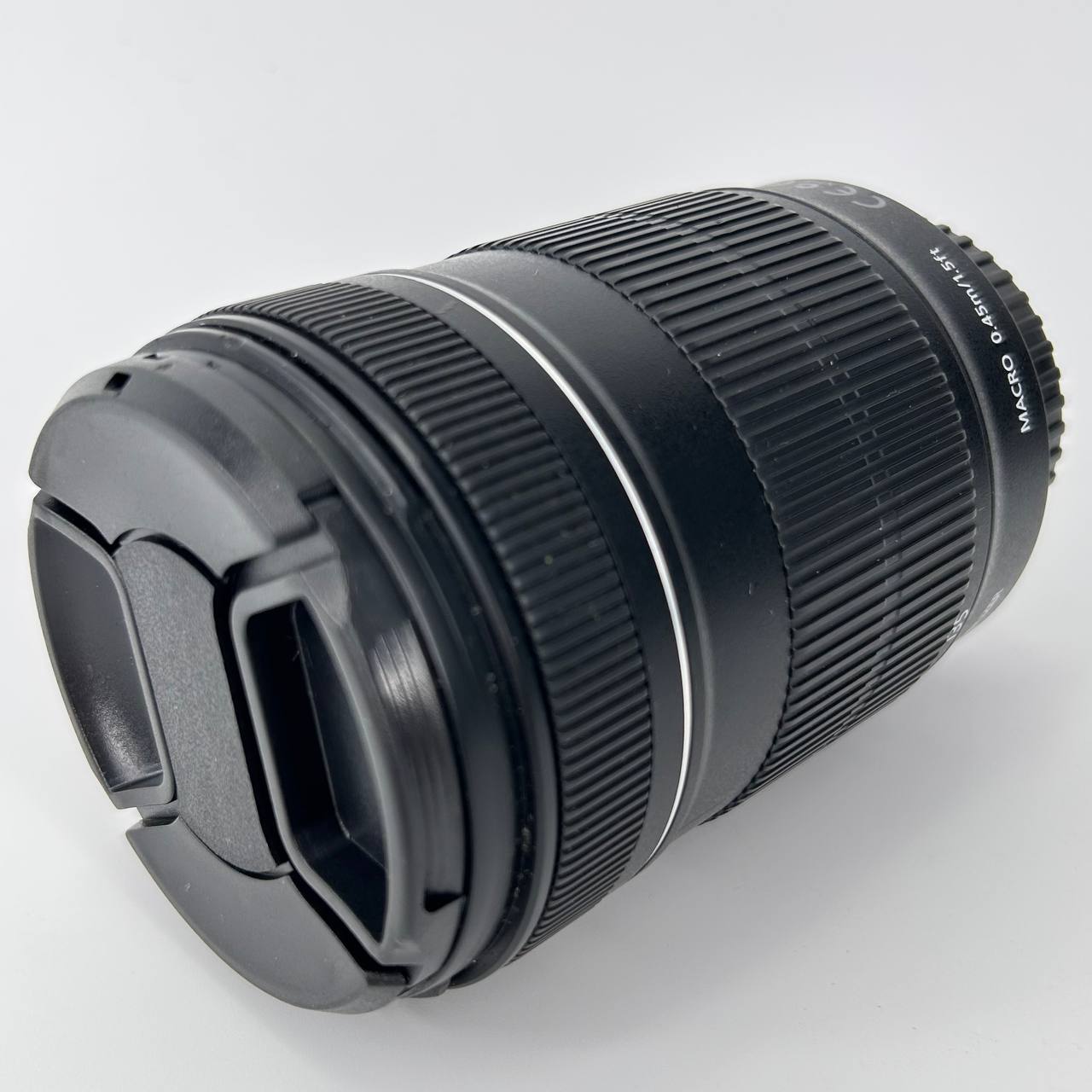 Canon EF-S 18-135mm f/3.5-5.6 IS