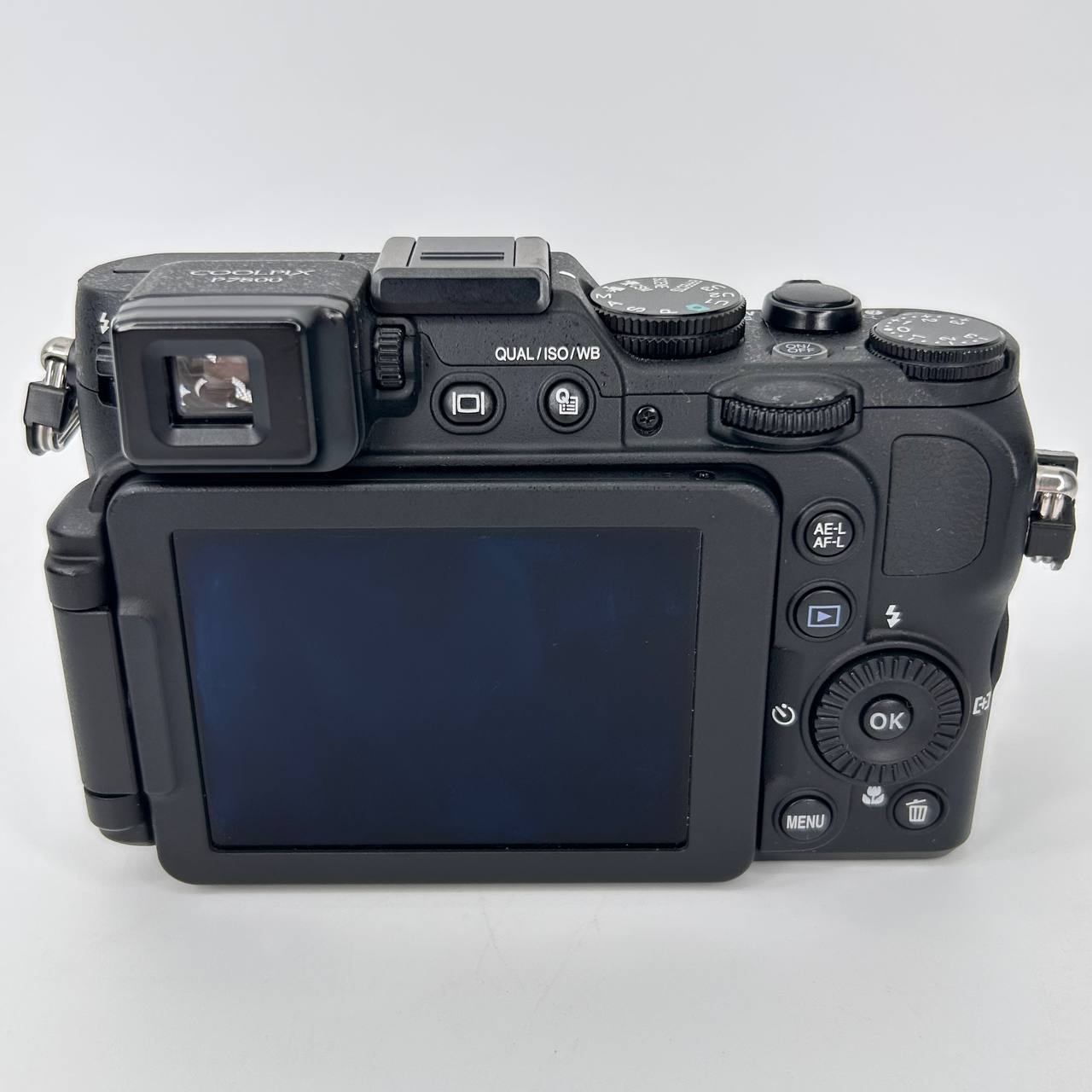 Nikon Coolpix P7800