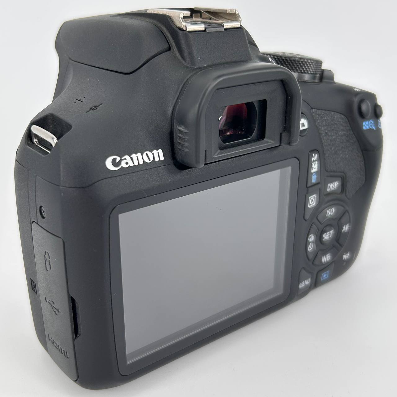Canon EOS 2000D EF-S 18-55 III Kit