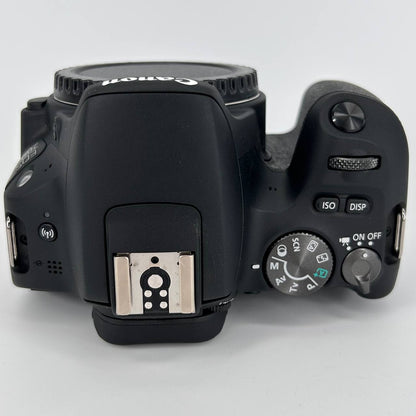 Canon EOS 200D