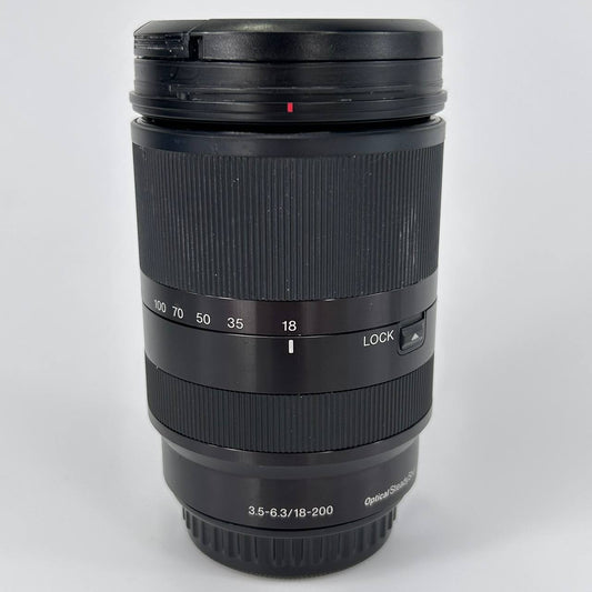 Sony E 18-200mm f/3.5-6.3 OSS LE