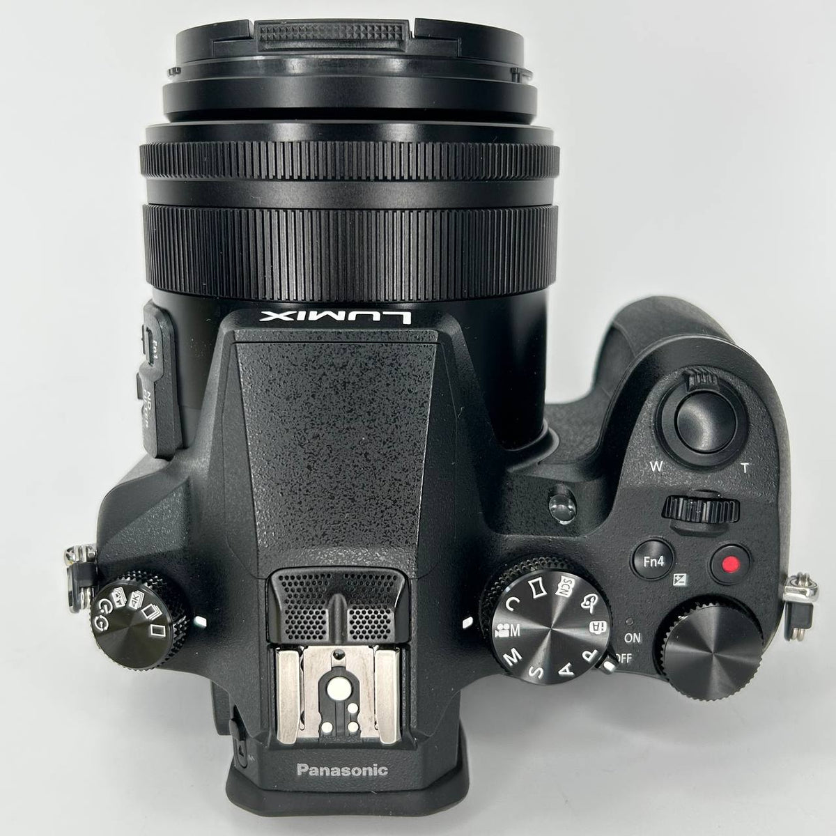 Panasonic Lumix DMC-FZ2000