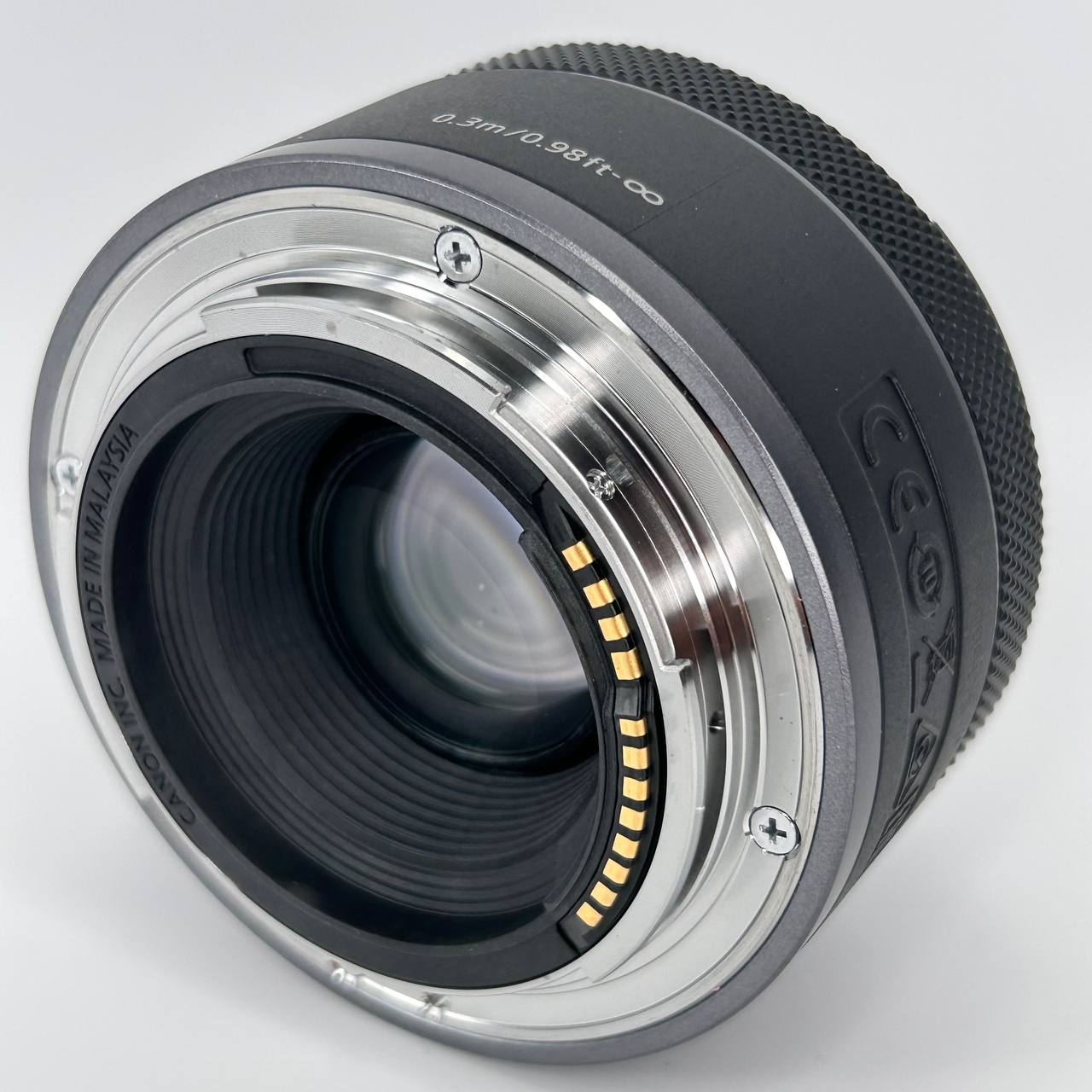 Canon RF 50mm f/1.8 STM
