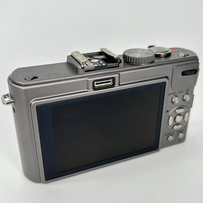 Leica D-Lux 5 Edizione Titanio