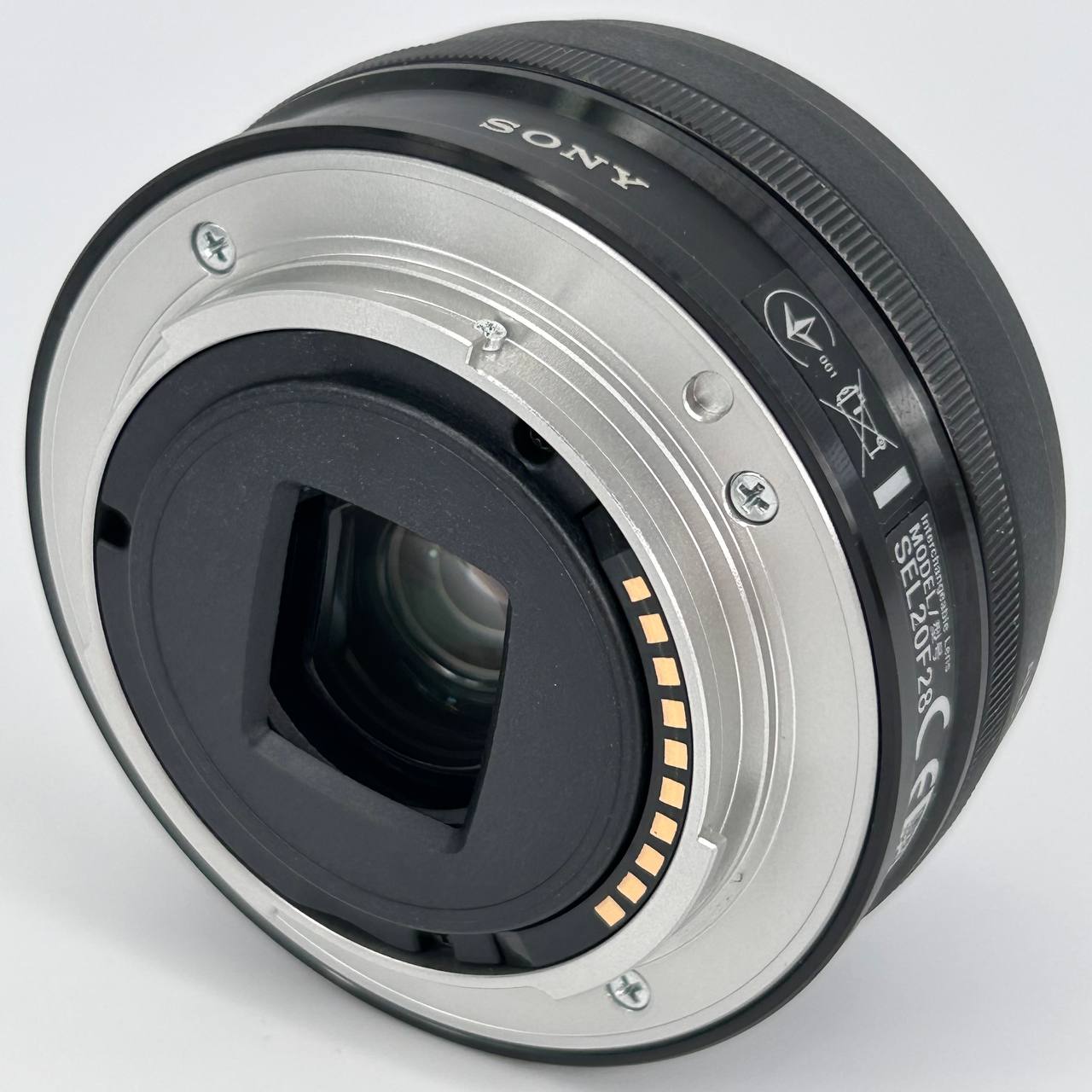 Sony E 20mm f/2.8