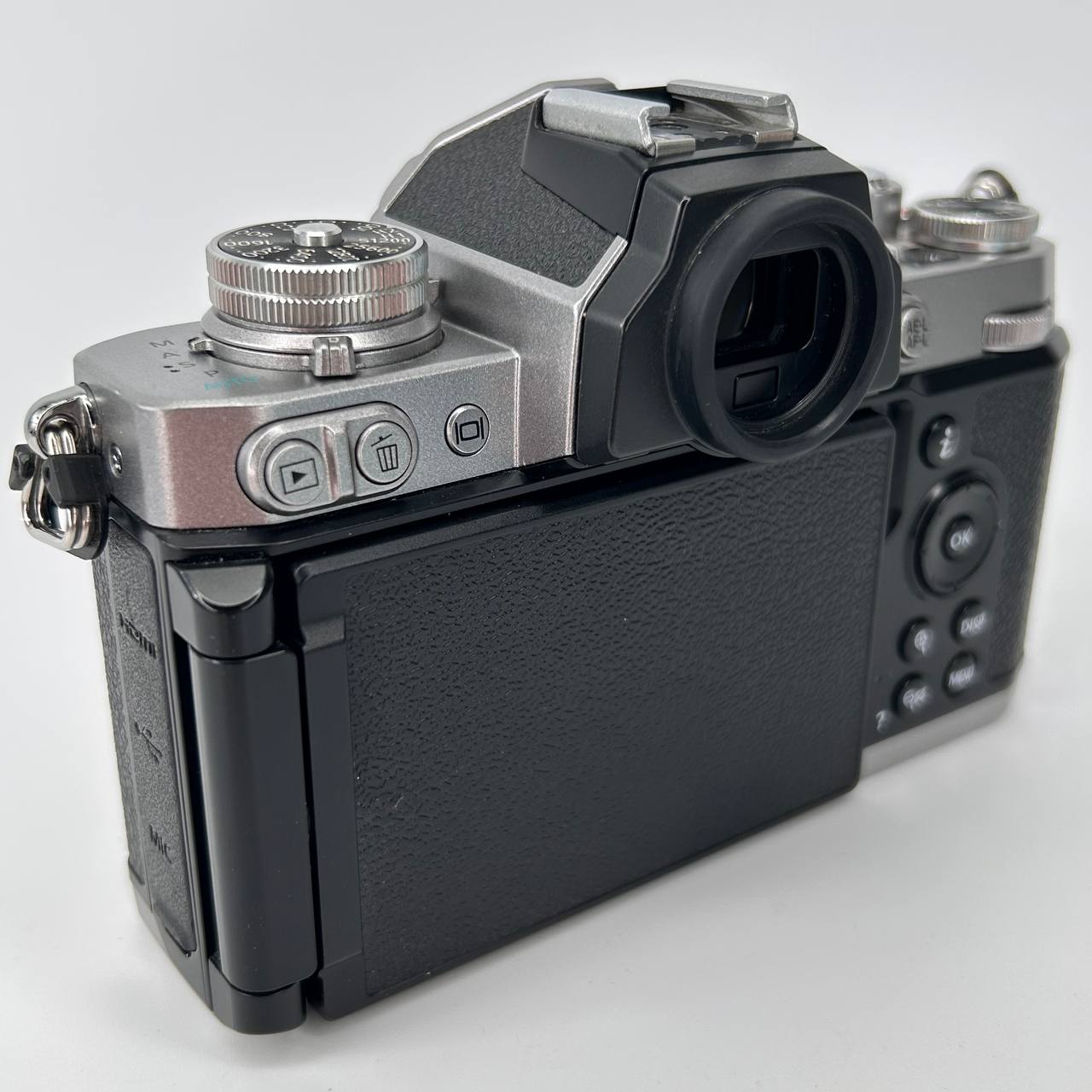 Nikon Z fc + Nikkor Z DX 16-50mm f/3.5-6.3 VR Silver Kit