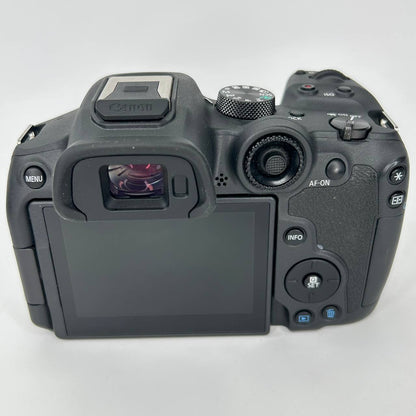 Canon EOS R7