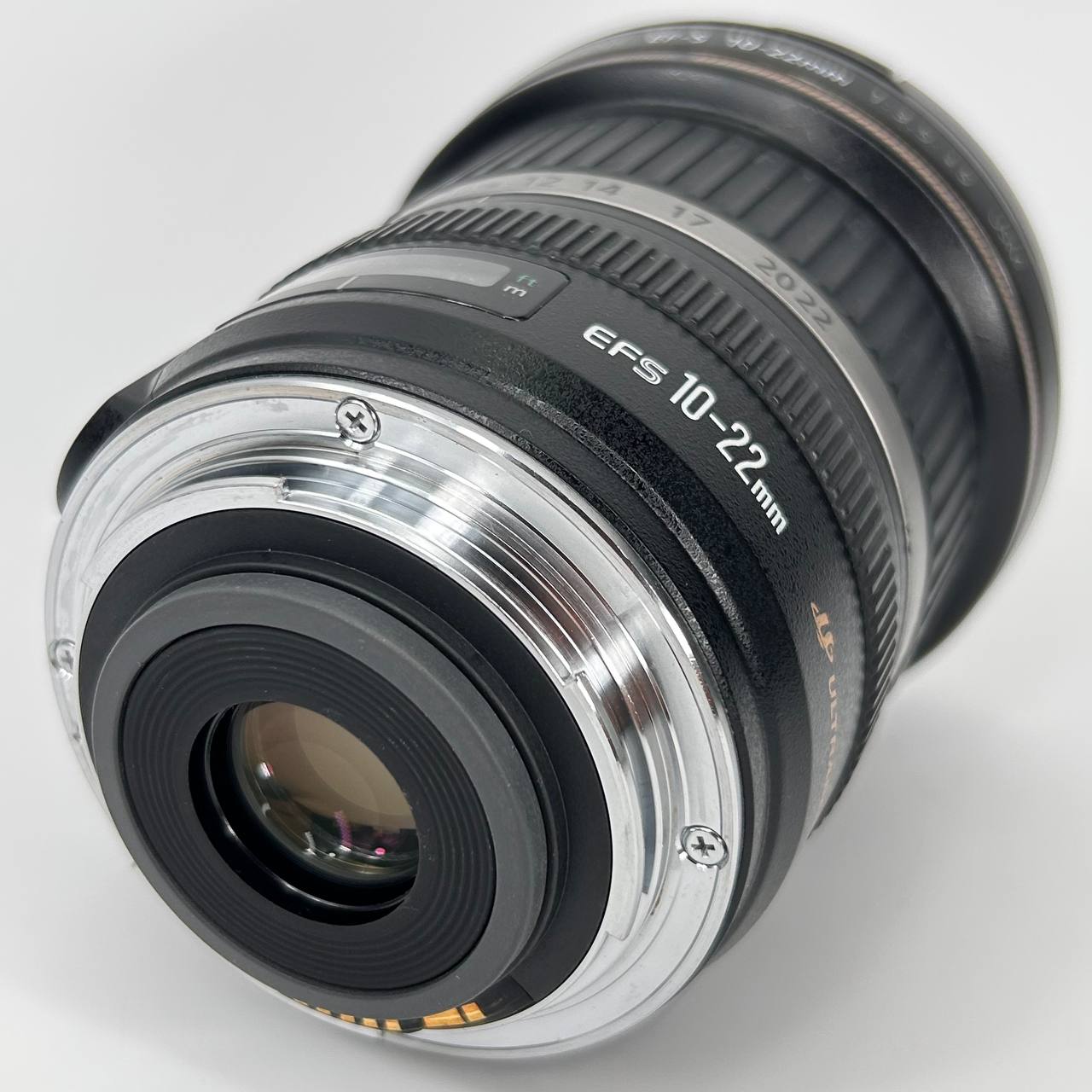 Canon EF-S 18-135mm f/3.5-5.6 IS