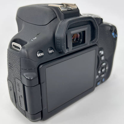 Canon EOS 750D
