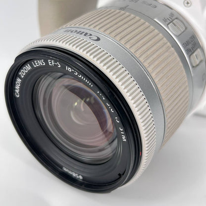 Canon EOS 200D + EF-S 18-55mm f/4-5.6 IS STM Lens Kit