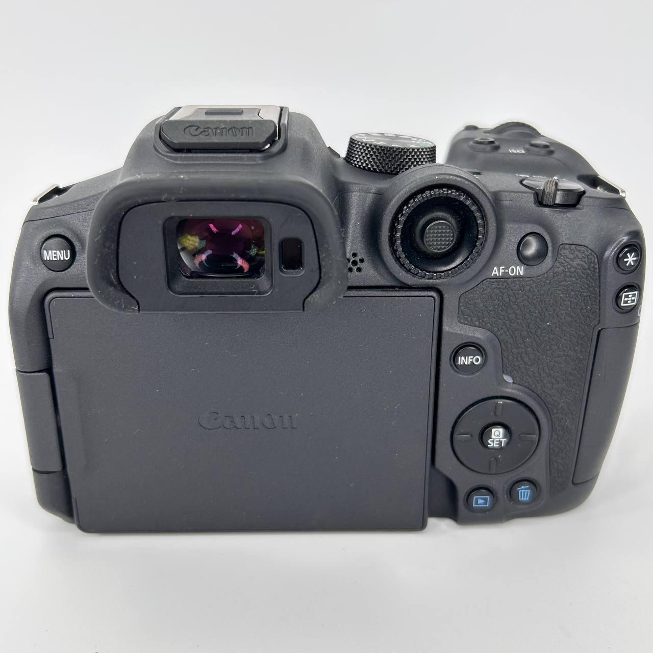 Canon EOS R7