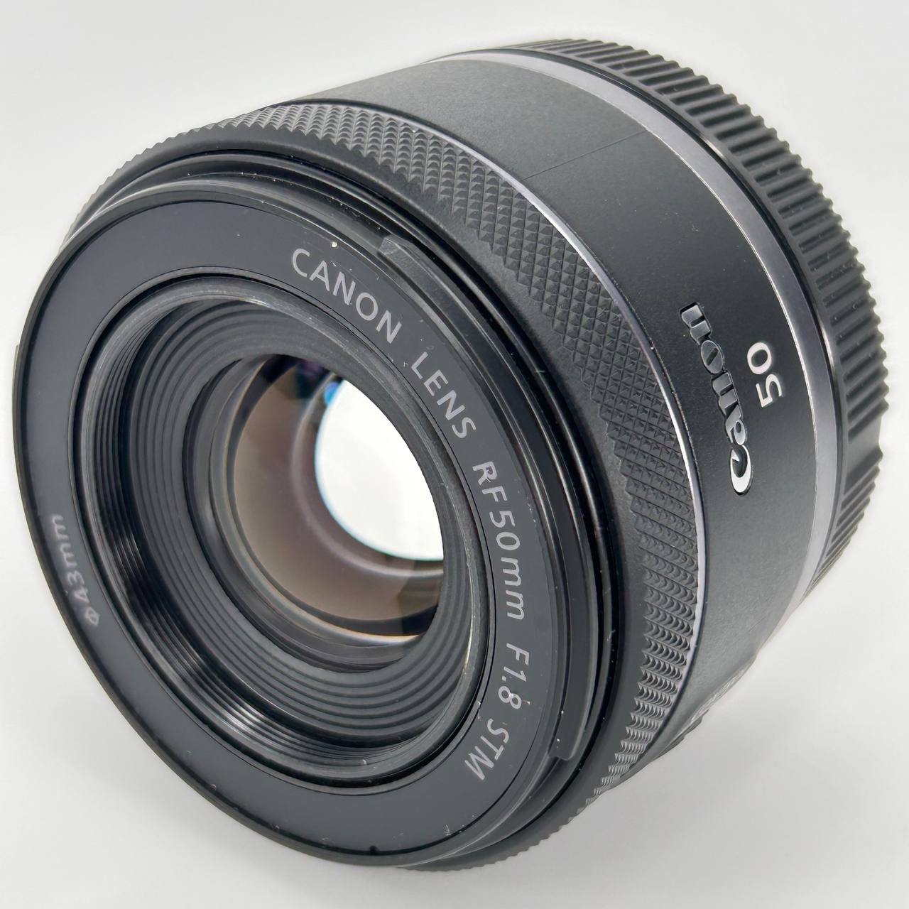 Canon RF 50mm f/1.8 STM