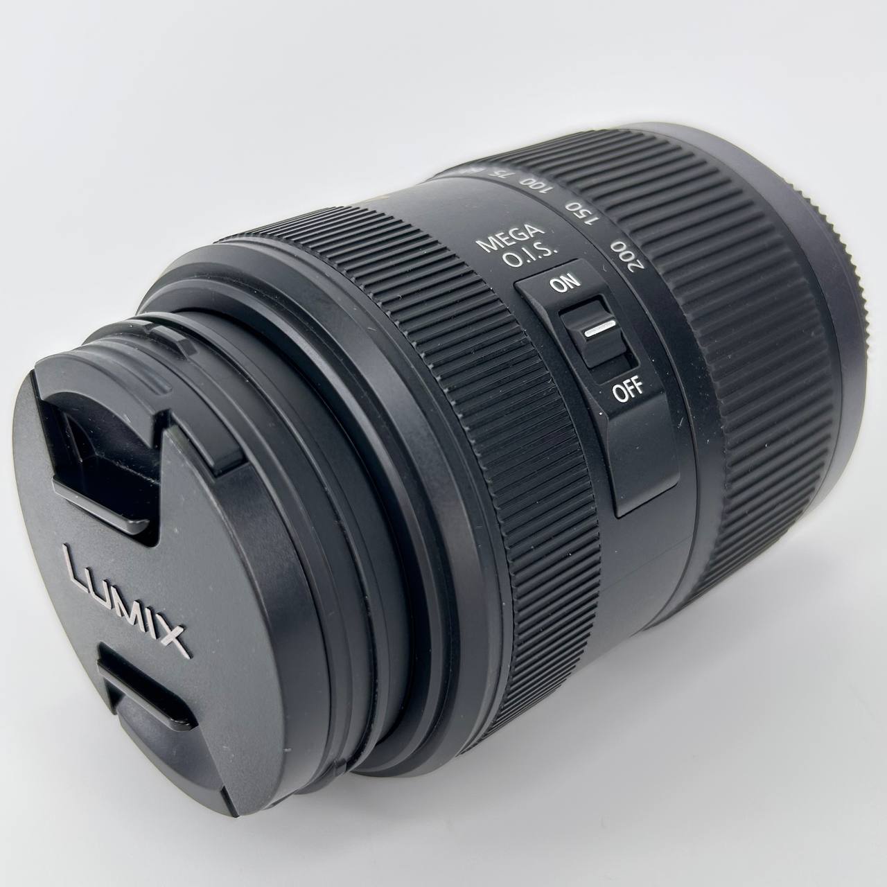 Panasonic Lumix G Vario 45-200mm f/4-5.6 Mega O.I.S.