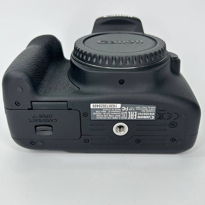 Canon EOS 2000D