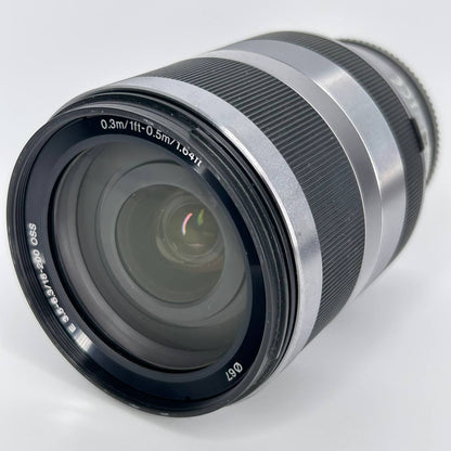 Sony E 18-200mm f/3.5-6.3 OSS
