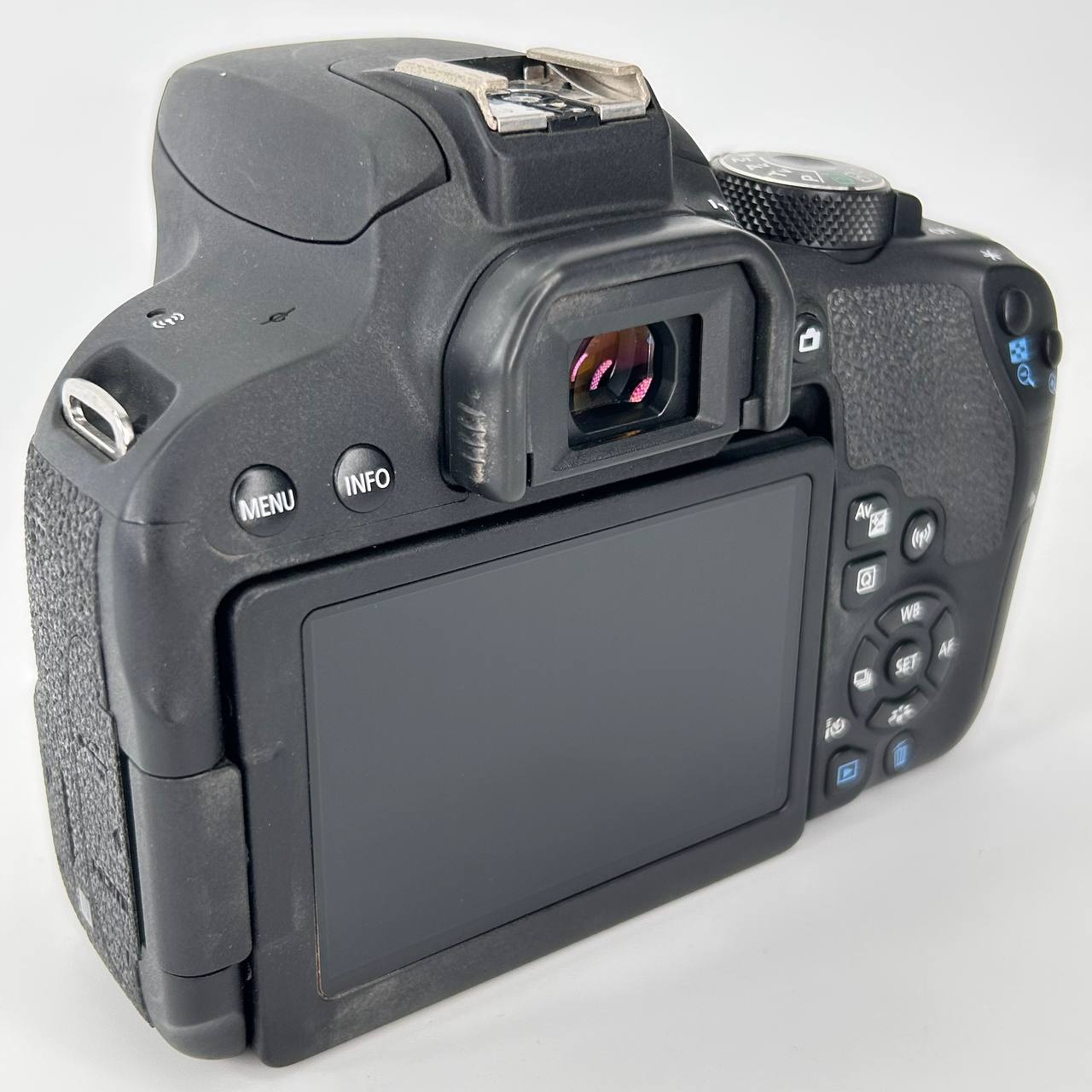 Canon EOS 800D