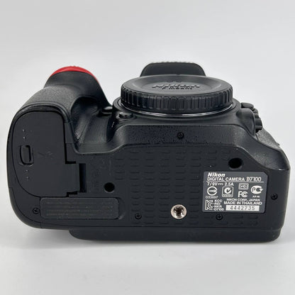 Nikon D7100