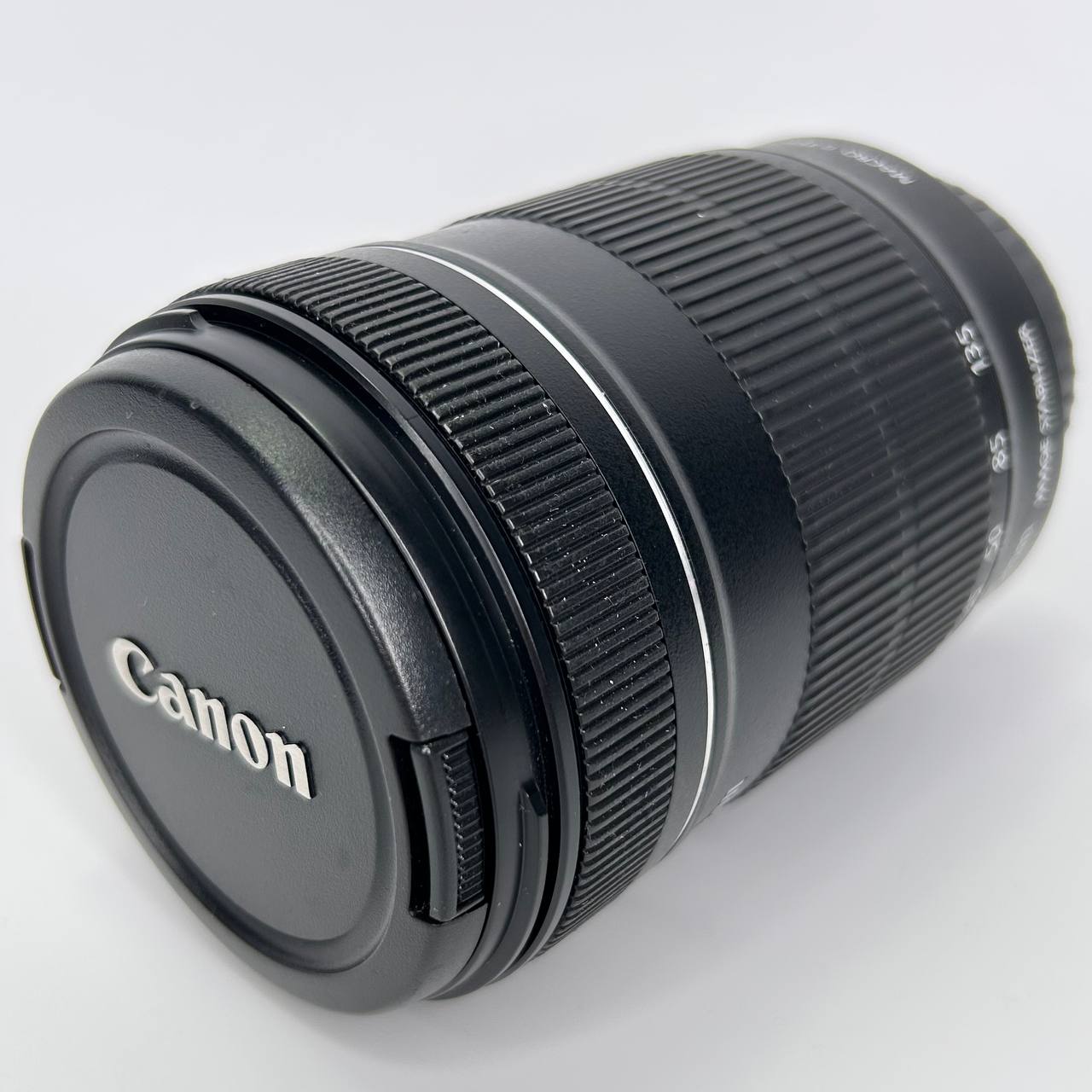 Canon EF-S 18-135mm f/3.5-5.6 IS