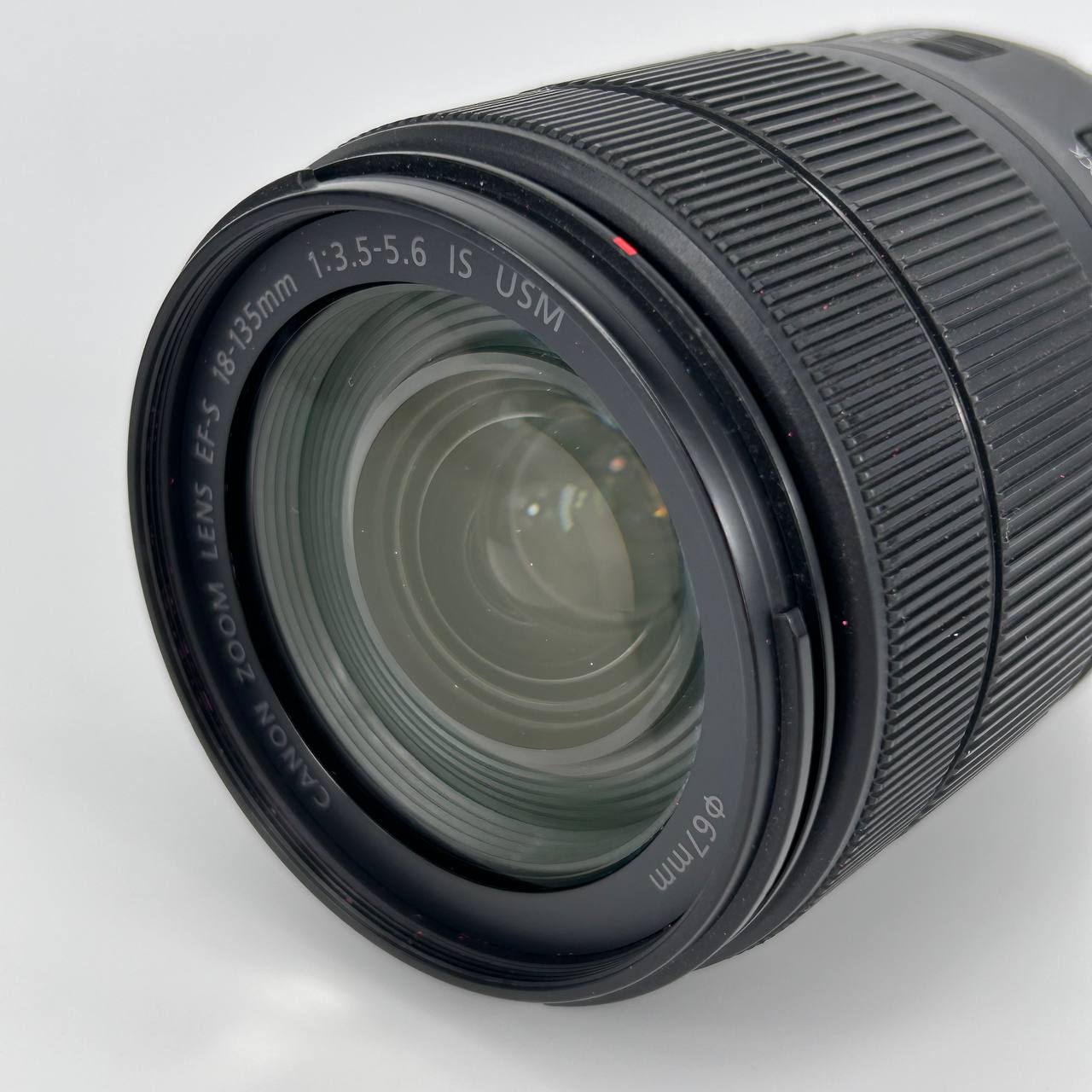Canon EF-S 18-135mm f/3.5-5.6 IS USM