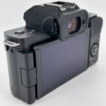 Panasonic Lumix DC-G110