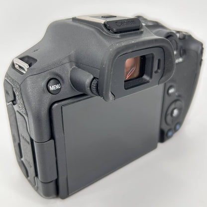 Canon EOS R7