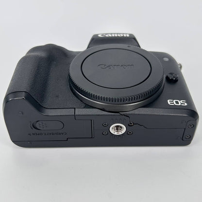 Canon EOS M50