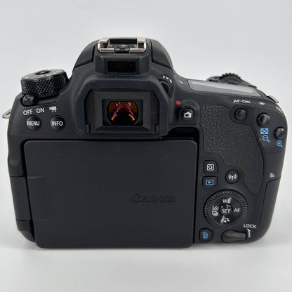 Canon EOS 77D