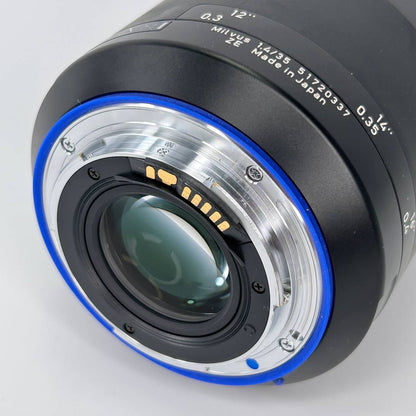 ZEISS Milvus 35mm f/1.4 ZE - Attacco Canon EF