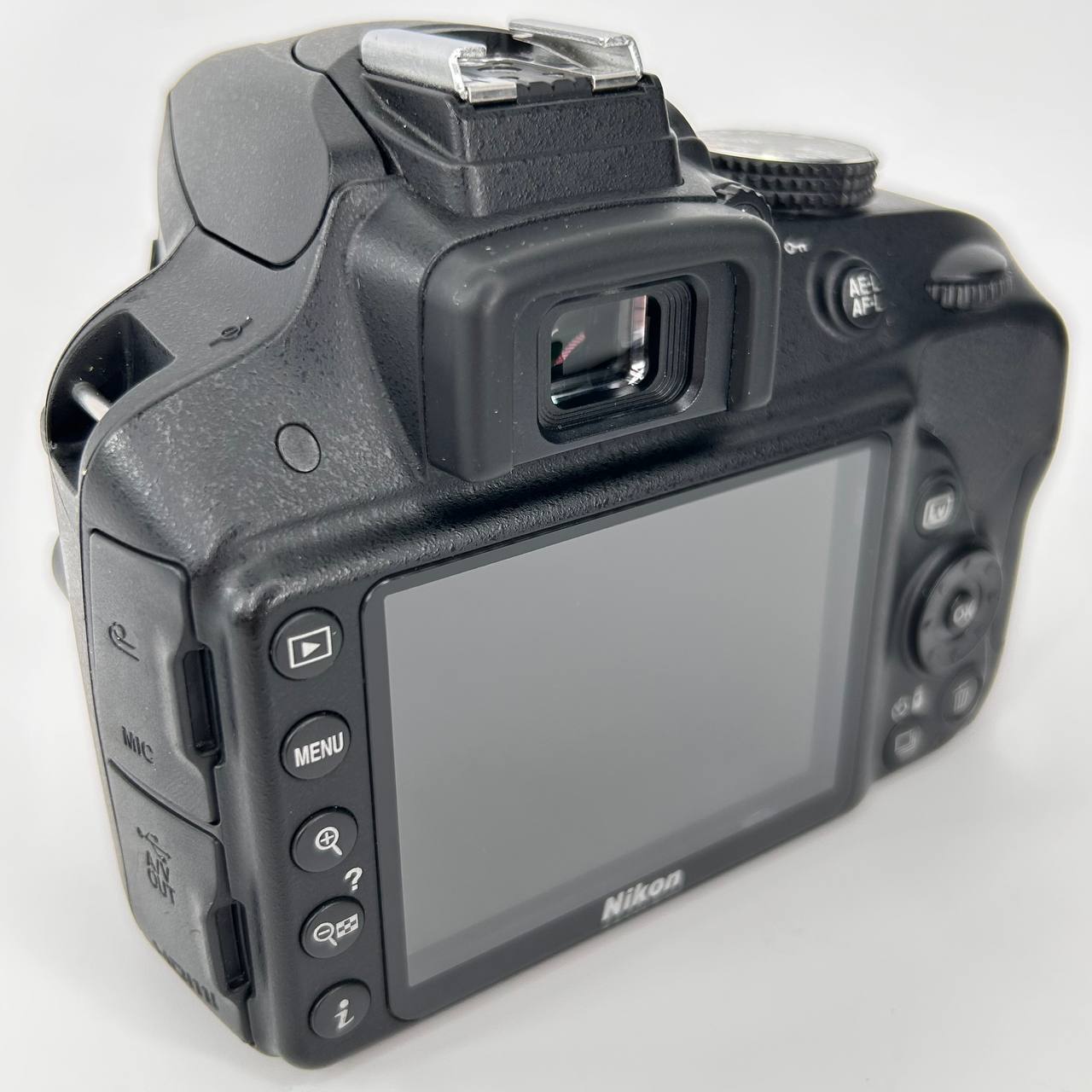 Nikon D3300 + AF-P DX 18-55mm G VR