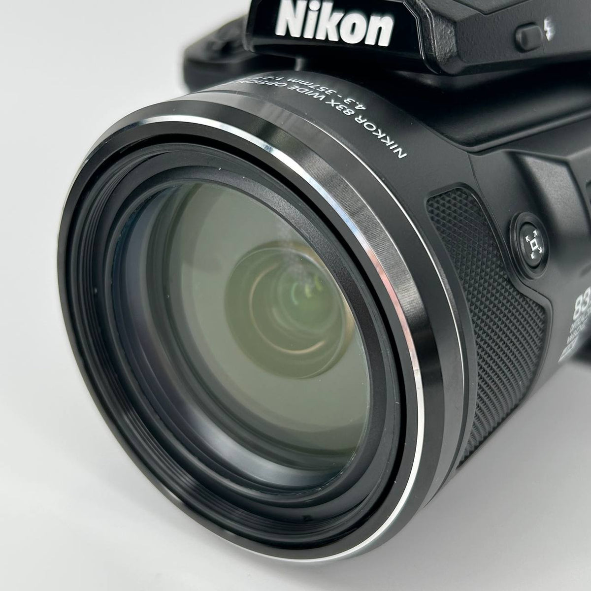 Nikon Coolpix P950