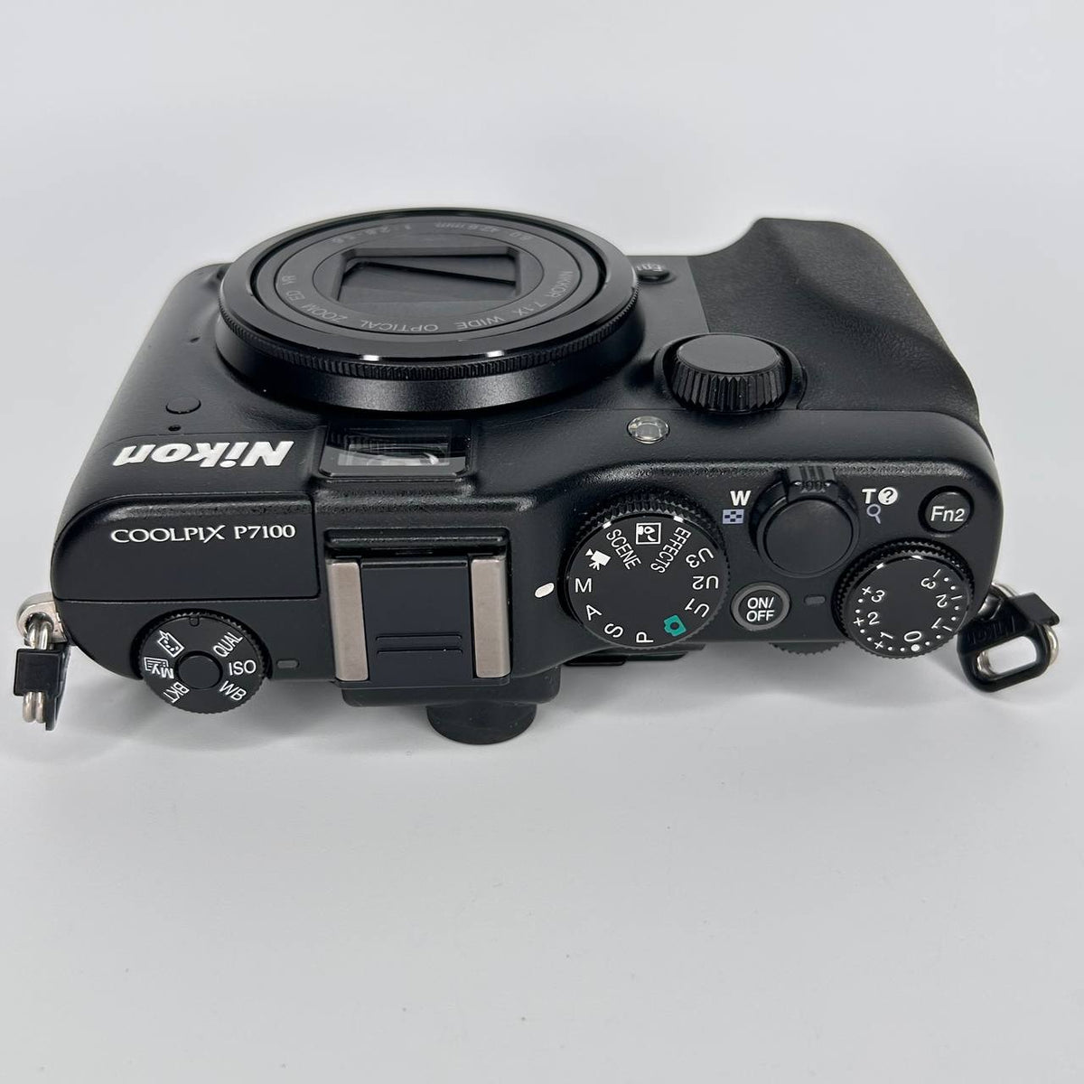 Nikon Coolpix P7100