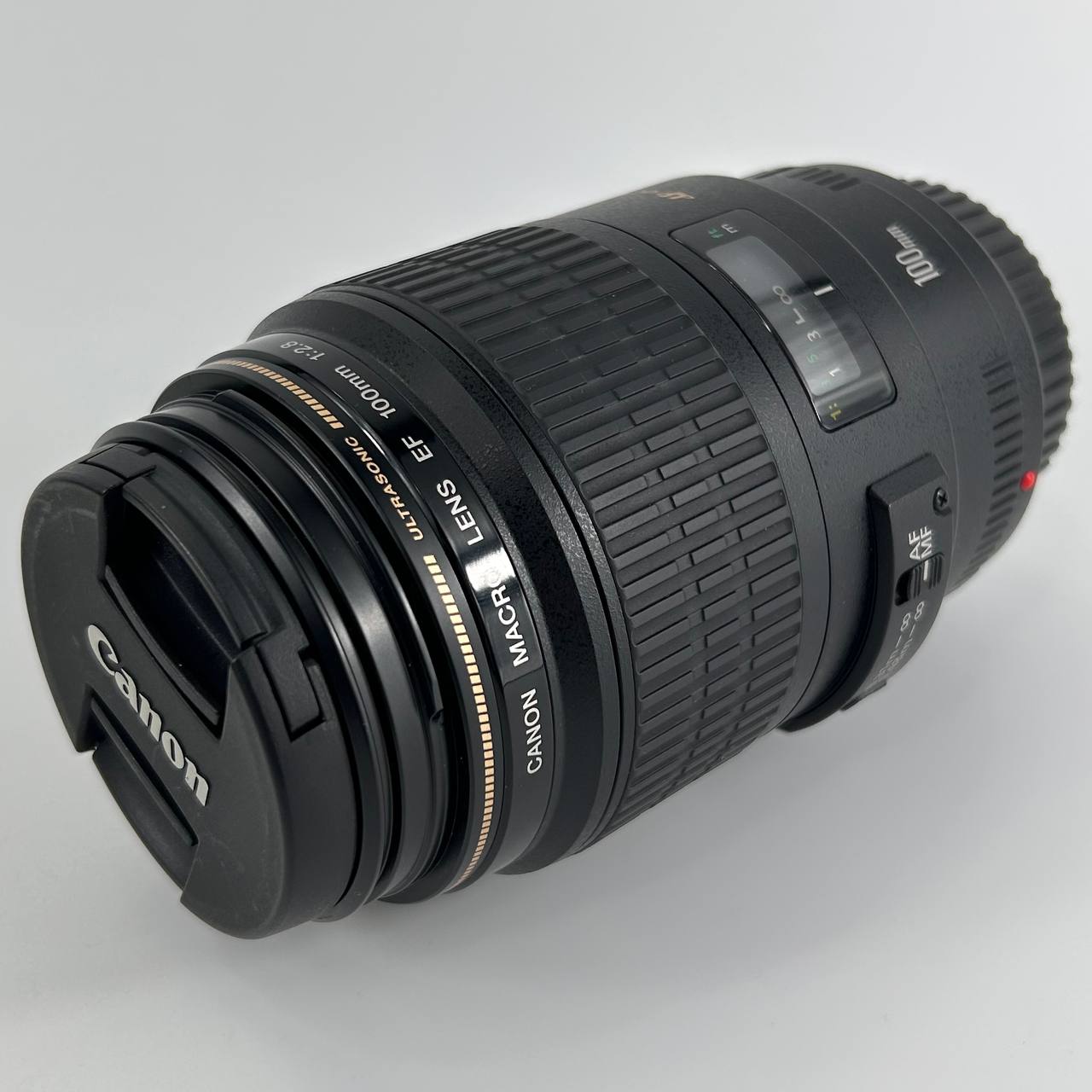 Canon EF 100mm f/2.8 Macro USM
