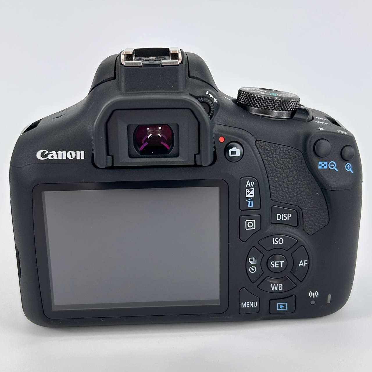 Canon EOS 2000D