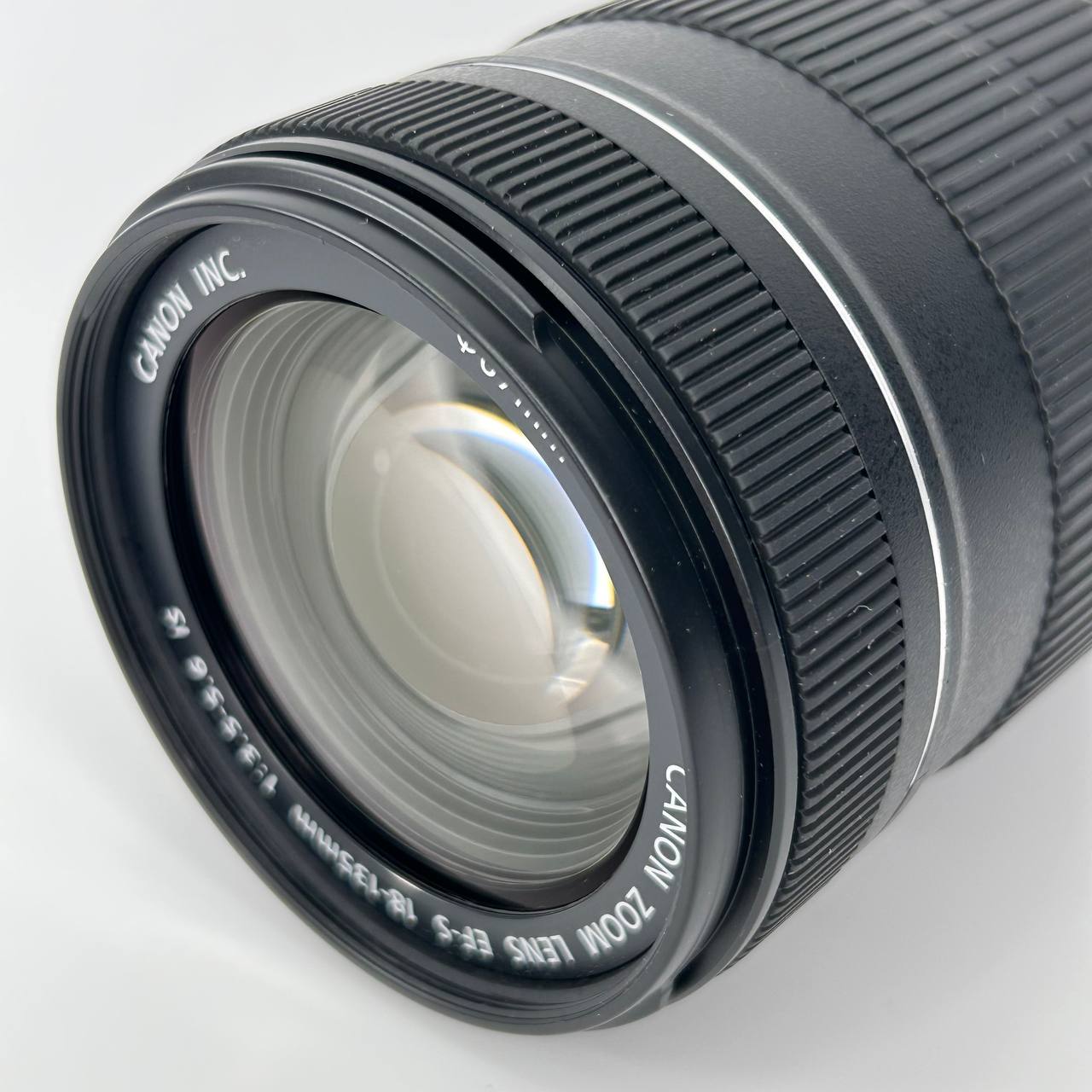 Canon EF-S 18-135mm f/3.5-5.6 IS