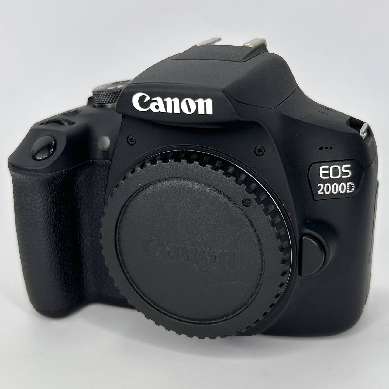 Canon EOS 2000D + Canon EF-S 18-55mm IS II Kit