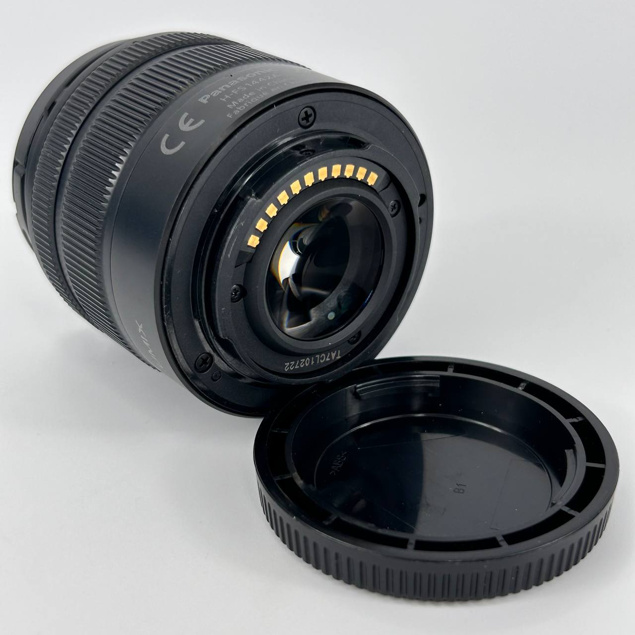 Panasonic Lumix G Vario 14-42mm f/3.5-5.6 ASPH Mega O.I.S.