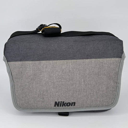 Borsa per fotocamera reflex Nikon CF-EU11